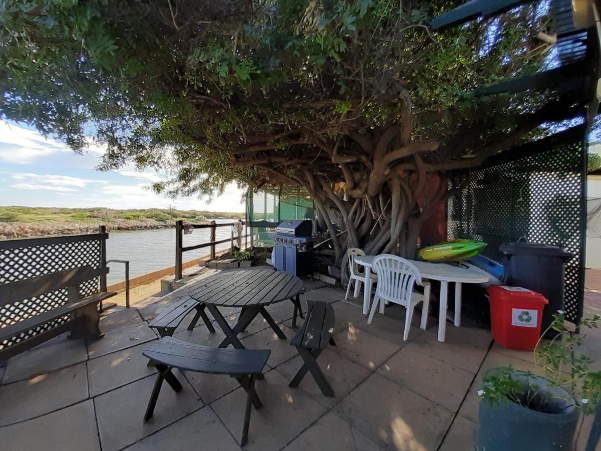 Pelican Point Waterfront Resort Formerly Carnarvon Beach Retreat Dış mekan fotoğraf
